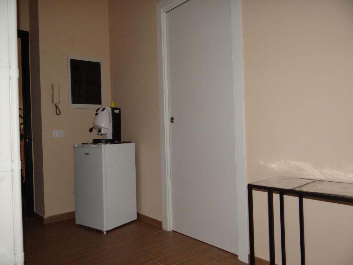 Montecarlo Palace Bed & Breakfast ปาแลร์โม ภายนอก รูปภาพ