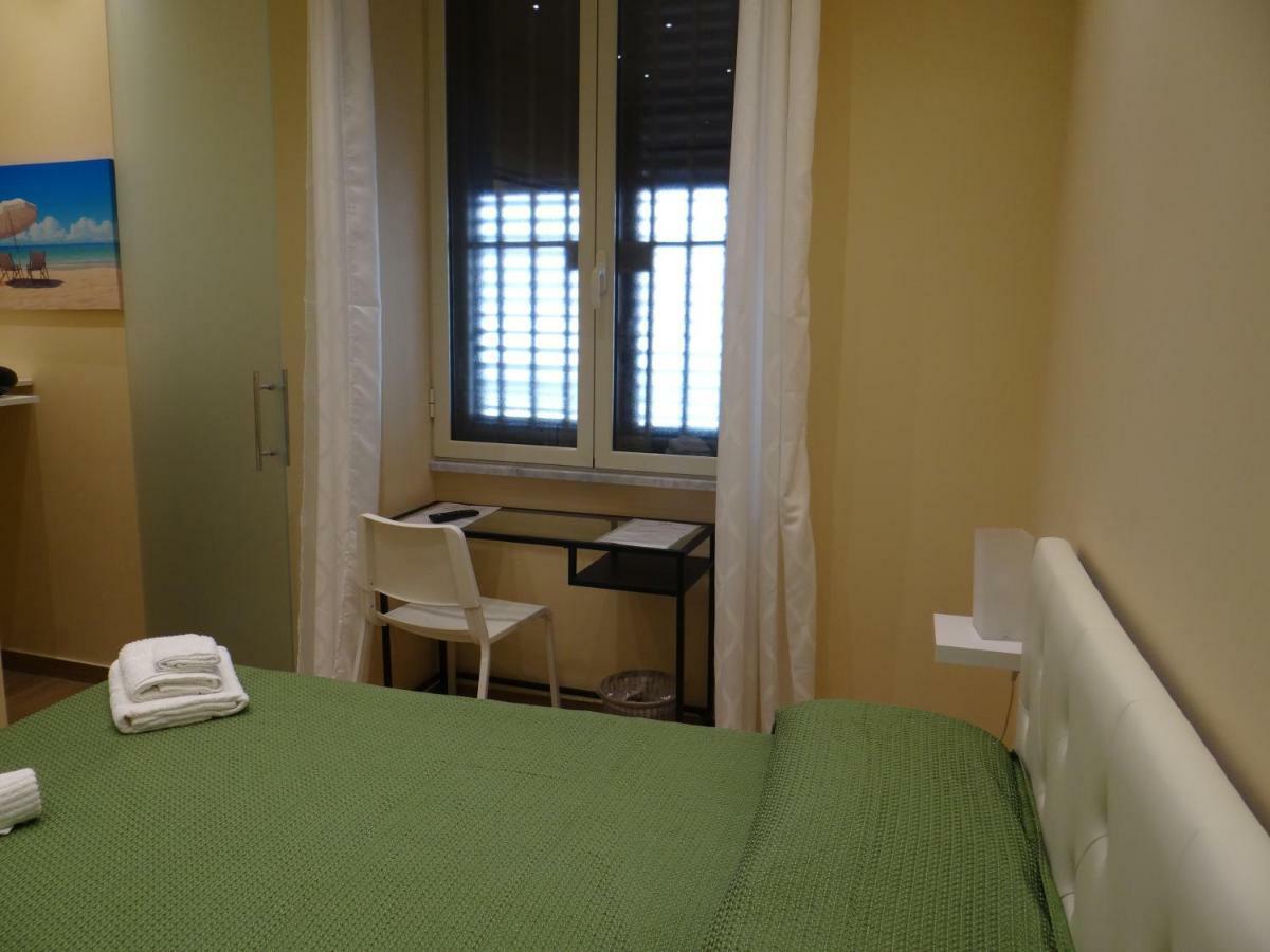 Montecarlo Palace Bed & Breakfast ปาแลร์โม ภายนอก รูปภาพ