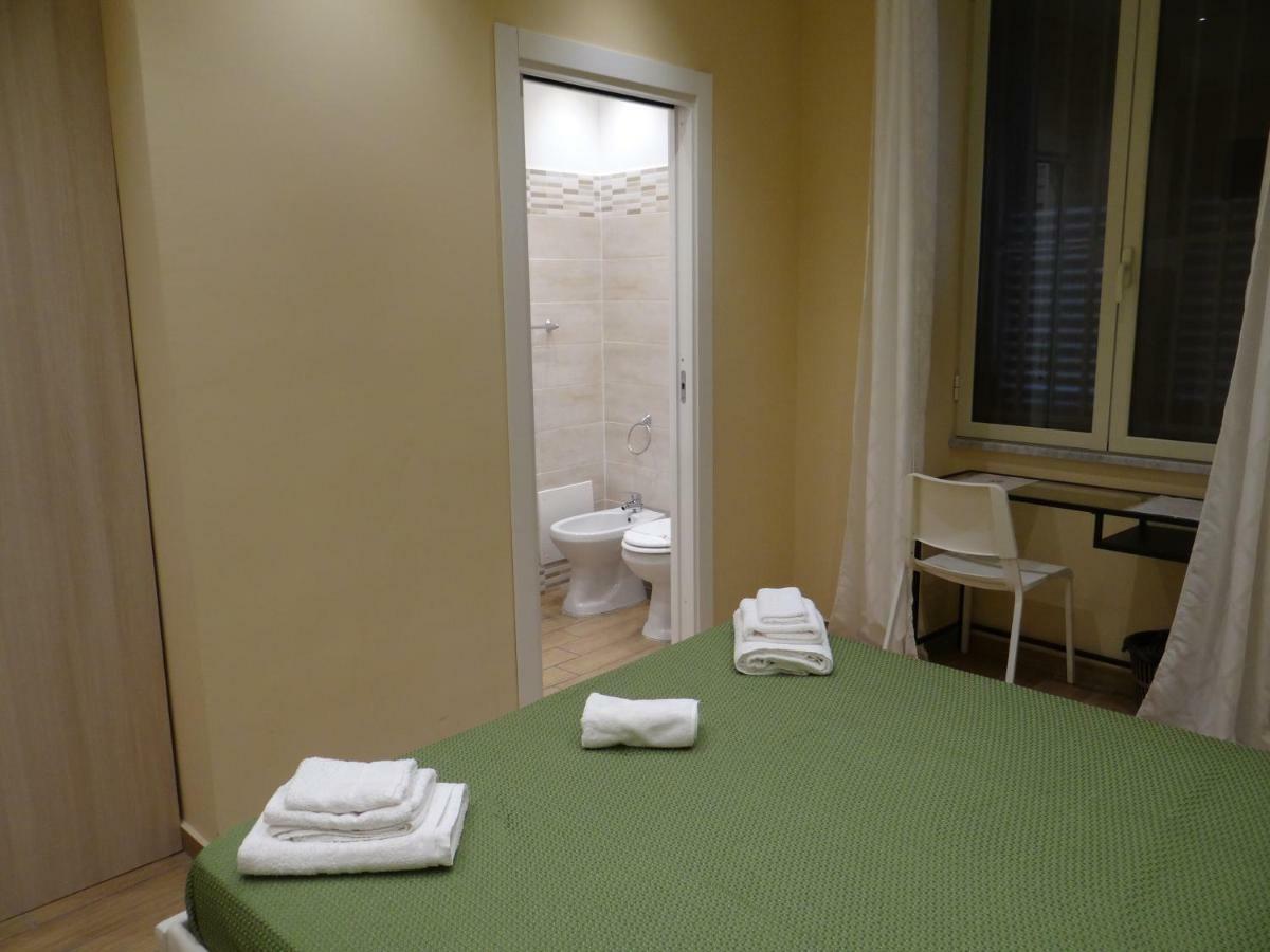 Montecarlo Palace Bed & Breakfast ปาแลร์โม ภายนอก รูปภาพ